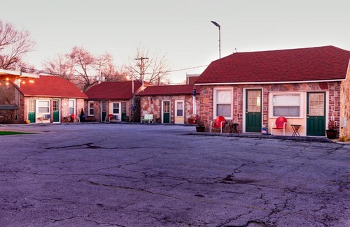 Springfield Hotel | Rockwood Motor Court