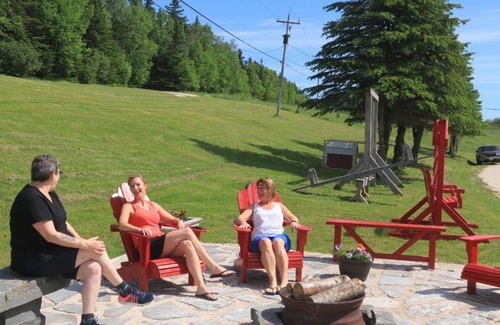 Cormack Hotel | Rocky Brook Acres