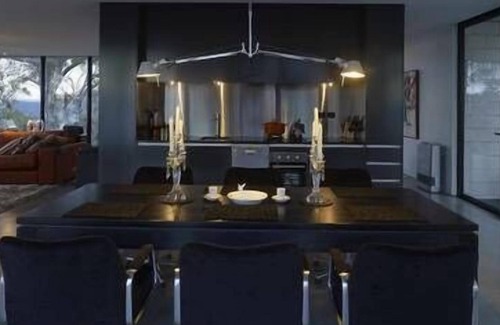 Rocky Hills House | Rocky Hills Retreat - located at Swansea Tasmania