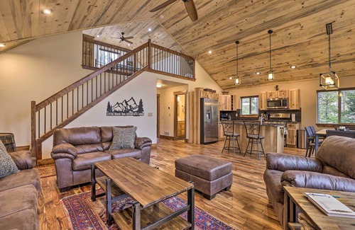Alma Cabin | Rocky Mountain Alma Cabin with Deck & Hot Tub!
