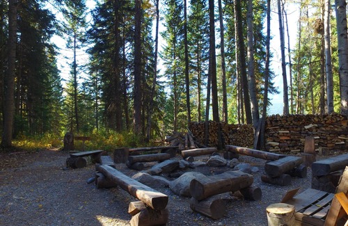 Golden RV Rental | Rocky Mountain Bunkies