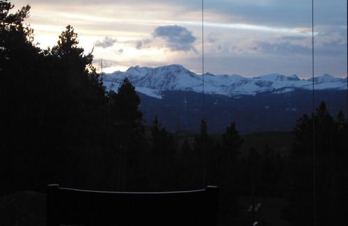 Black Hawk House | Rocky Mountain Getaway- Divide Views, Hot Tub, Skiing