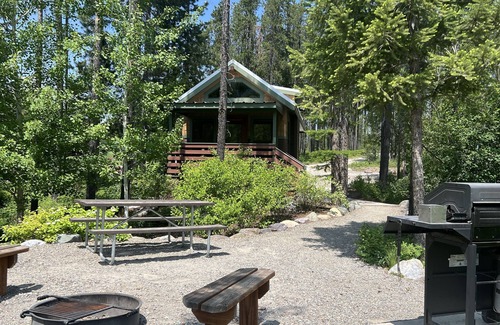 West Glacier Cabin | Rocky Mountain Maple Studio Cabin
