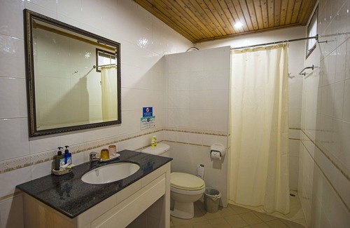 Thap Sakae Resort | Rocky Point Resort