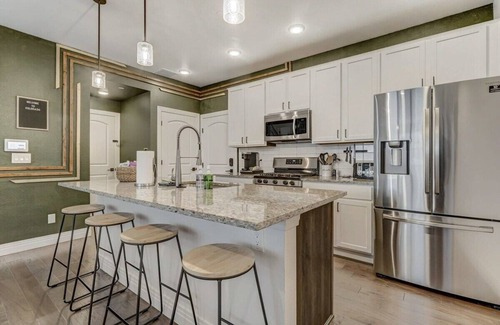 Colorado Springs House | Rocky Retreat! Family Townhome w/BBQ & Workspace