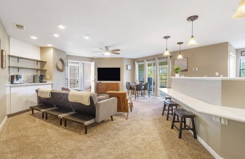 Kimberling City Condo | Rocky Shore Tranquility | Ozark Mtn Resort Amenities