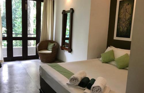 Katugastota Bed & Breakfast | Rockydale Home Stay