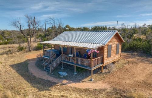 Fredericksburg House | RockyRidge Cabin-Hill Country Views-20 min to Fred