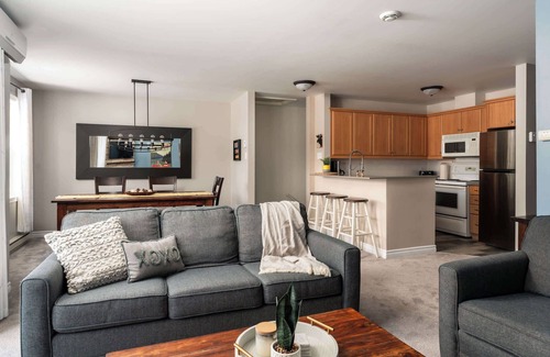 Saint-Faustin-Lac-Carre Condo | RodéoFest, September 26 ! | Le Loup