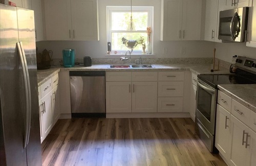 Dayton House | Roddy WildernessnQuiet Quaint Home in the woods.
