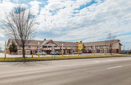 Rockford Hotel | Rode Way Inn