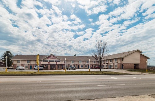 Rockford Hotel | Rode Way Inn