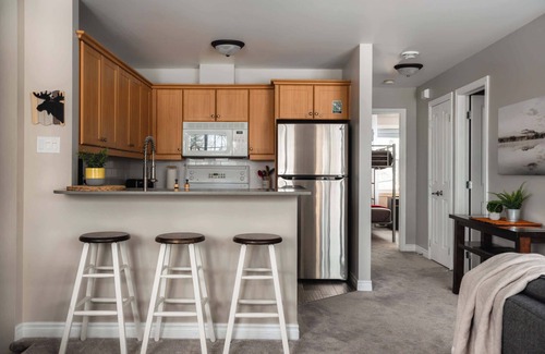 Saint-Faustin-Lac-Carre Condo | RodeoFest and Fall Color Festival | Le Loup