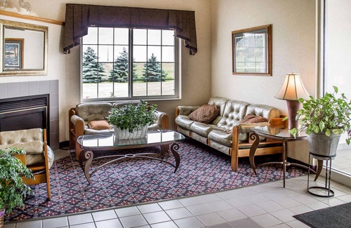 Colby Hotel | Rodeway Inn Abbotsford