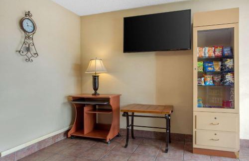 Asheville Hotel | Rodeway Inn Asheville