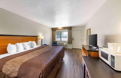 Carson City Hotel | Rodeway Inn at Nevada State Capitol