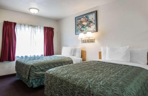 Beaumont Hotel | Rodeway Inn Beaumont