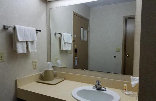 Blair Hotel | Rodeway Inn Blair