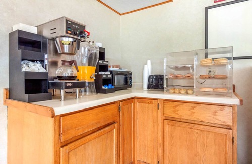 Blair Hotel | Rodeway Inn Blair