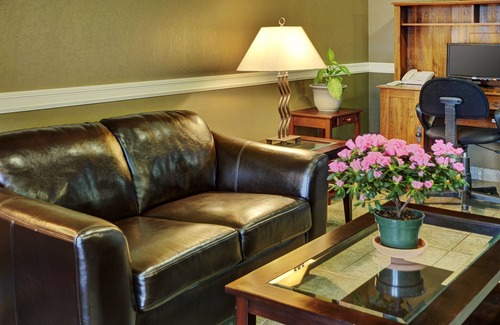 Edson Hotel | Rodeway Inn