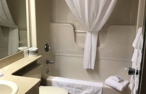 Saint John Hotel | Rodeway Inn