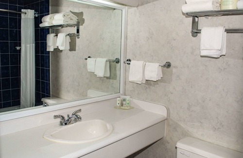 St. Andre Hotel | Rodeway Inn