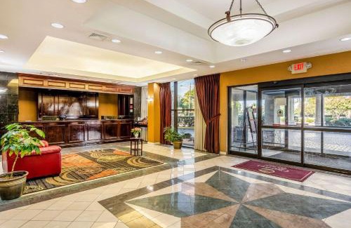 Richmond Hotel | Rodeway Inn Central