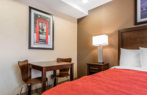 North Park Hotel | Rodeway Inn Chicago/Evanston