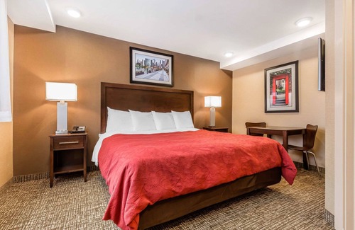 North Park Hotel | Rodeway Inn Chicago - Evanston