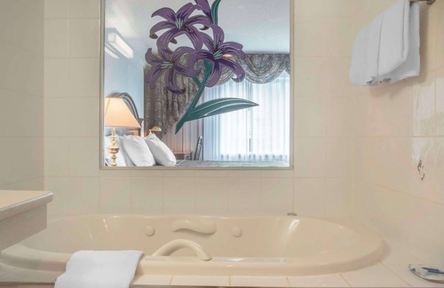 Fallsview Hotel | Rodeway Inn Fallsview