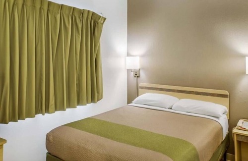 Fishers Hotel | Rodeway Inn Fishers Indianapolis