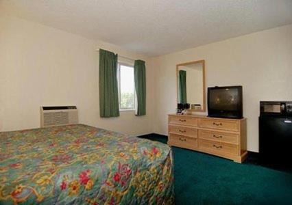 Fort Pierce Hotel | Rodeway Inn Fort Pierce US Highway 1