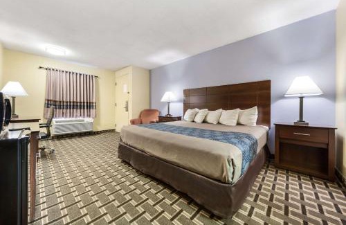 Martell Hotel | Rodeway Inn Lincoln West - University Area