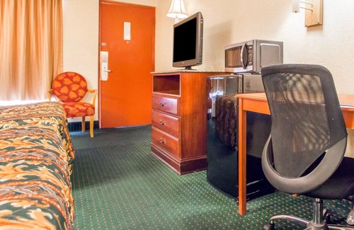 Mount Laurel Hotel | Rodeway Inn Mount Laurel Hwy 73