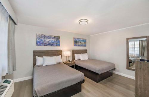 Stockton Hotel | Rodeway Inn Stockton Highway 99