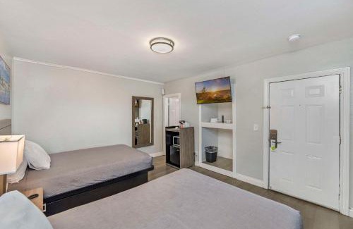 Stockton Hotel | Rodeway Inn Stockton Highway 99