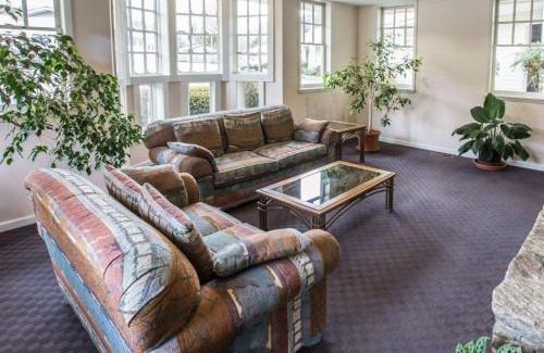 Cherokee Hotel | Rodeway Inn & Suites Cherokee On the River