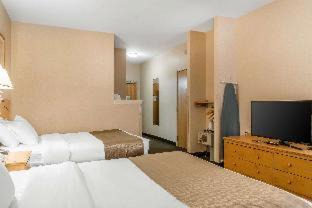 Tomahawk Hotel | Rodeway Inn & Suites Tomahawk