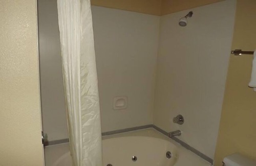 Blanding Hotel | Rodeway Inn & Suites