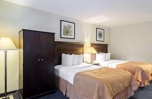 Williamsburg Hotel | Rodeway Inn & Suites Williamsburg Central