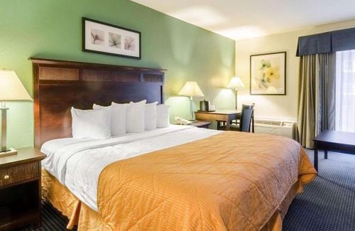 Williamsburg Hotel | Rodeway Inn & Suites Williamsburg Central