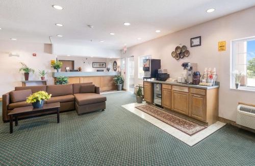 Urbana Hotel | Rodeway Inn Urbana Champaign University Area