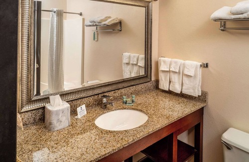 Barboursville Hotel | Rodeway Inn