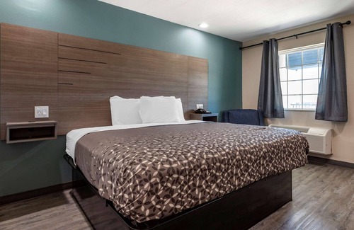 Caldwell Hotel | Rodeway Inn