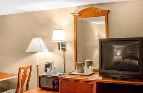 Dillsburg Hotel | Rodeway Inn