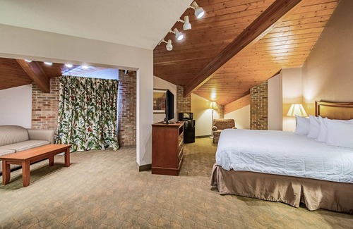 Huntington Hotel | Rodeway Inn