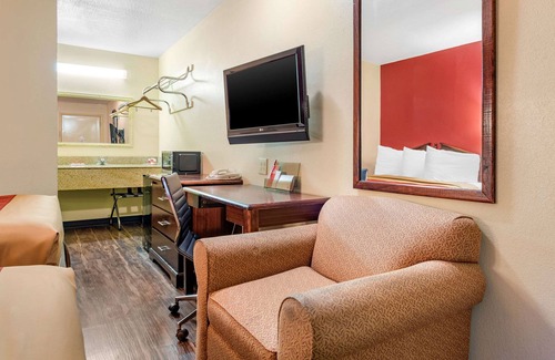 Jeffersonville Hotel | Rodeway Inn