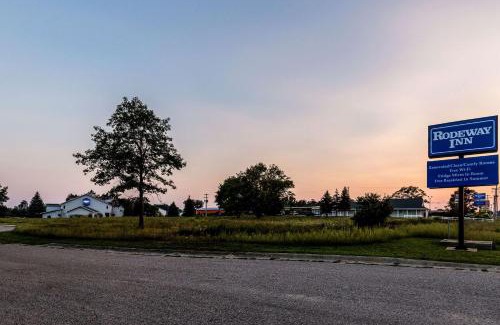 Ludington Hotel | Rodeway Inn