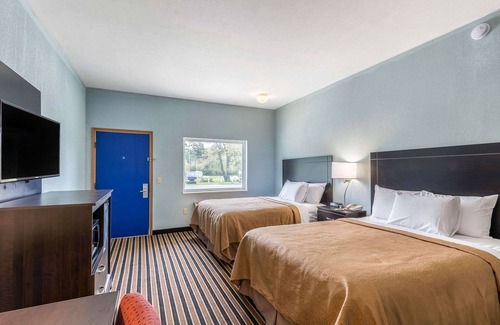 Ludington Hotel | Rodeway Inn