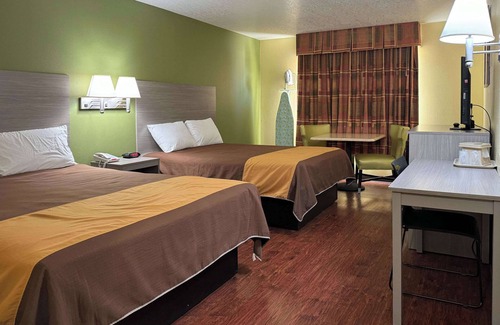 Moriarty Hotel | Rodeway Inn